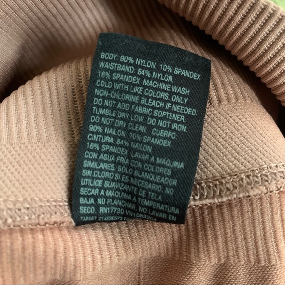 2 for $20🌟 all in motion Leggings - Picture 5 of 5